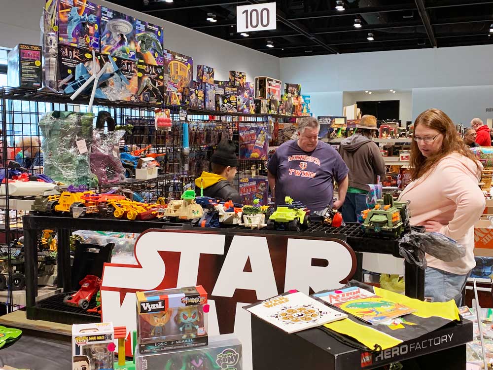 Vendor selling Star Wars Toys